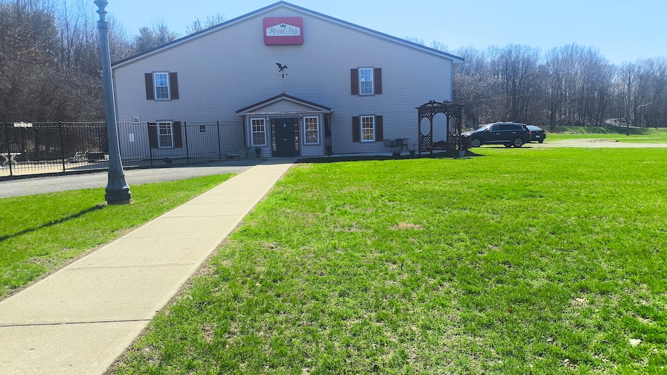 Royal Inn Rockville IN by Hotel O, C46120, Indianapolis IN