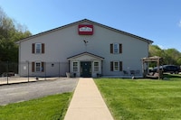 Royal Inn Rockville IN by Hotel O