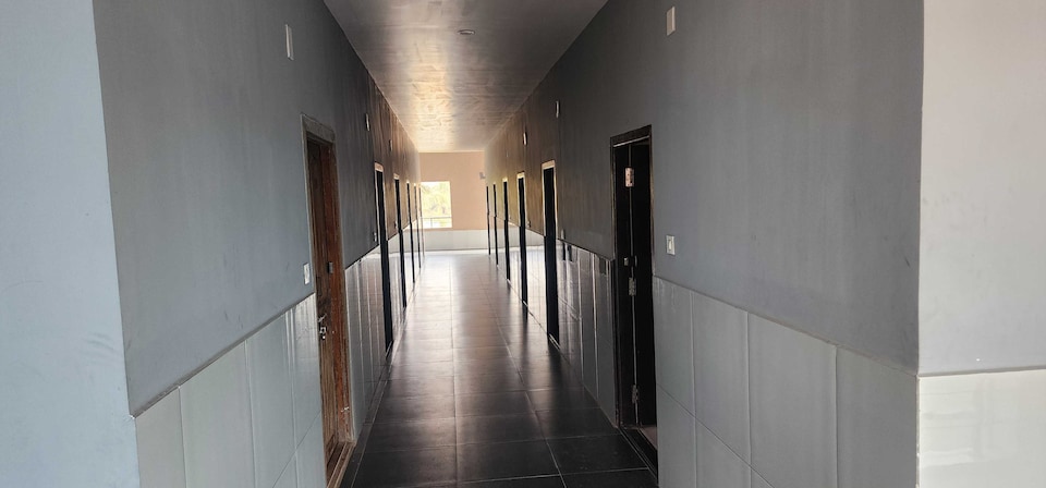 Hotel O Swagath Grand, Padalavani Laxmipuram, Padalavani Laxmipuram