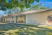 OYO 95211 Duta Hotel Banyuwangi