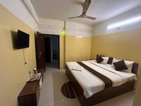 SPOT ON Bhyrava Comforts