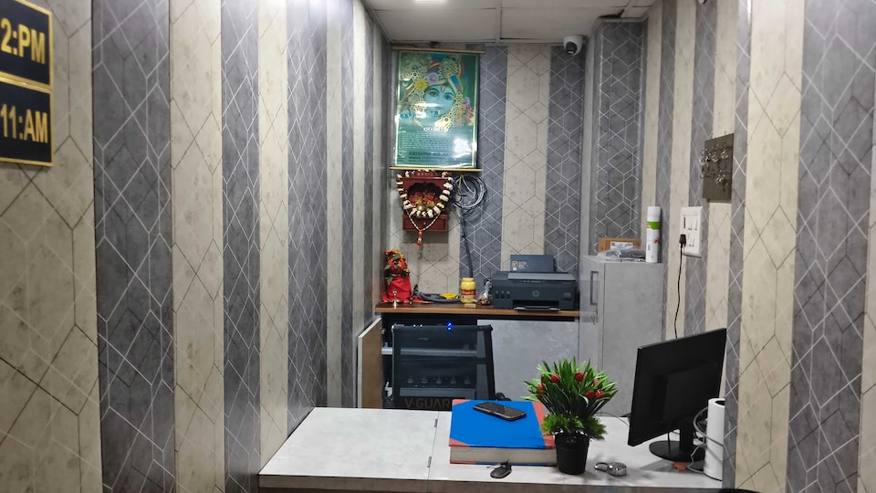 Hotel O Anshu Guest house , Bailey Road, Patna