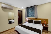 Super Townhouse Z Square Mall Formerly The Mall Road Inn