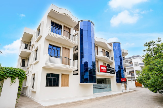Townhouse Prayagraj New Cantt Formerly White Colony