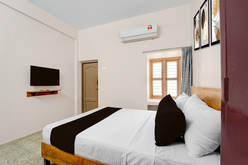 Hotel O Madurai Railway Station Formerly Gowsika Residency, Madurai City Centre, Madurai