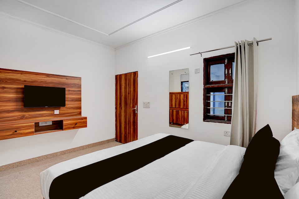Super Collection O Toll Plaza Kherki Daula Manesar Formerly Hotel Sky, Manesar, Manesar