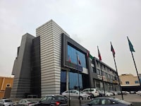 Dancenter Luxury Ninety Serviced Apartment 