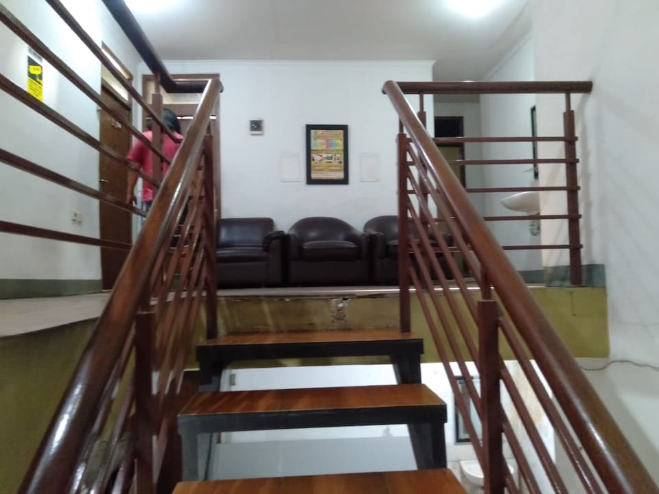 Hotel O near D'Botanica Bandung Mall formerly De Sun Pasteur Guest House, Bandung, Bandung