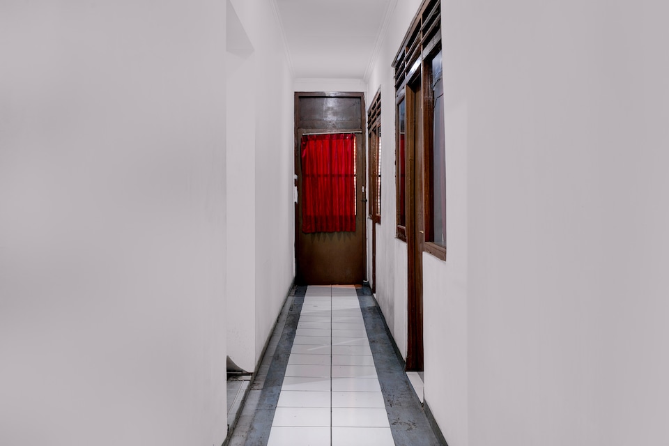 Hotel O near D'Botanica Bandung Mall formerly De Sun Pasteur Guest House, Bandung, Bandung