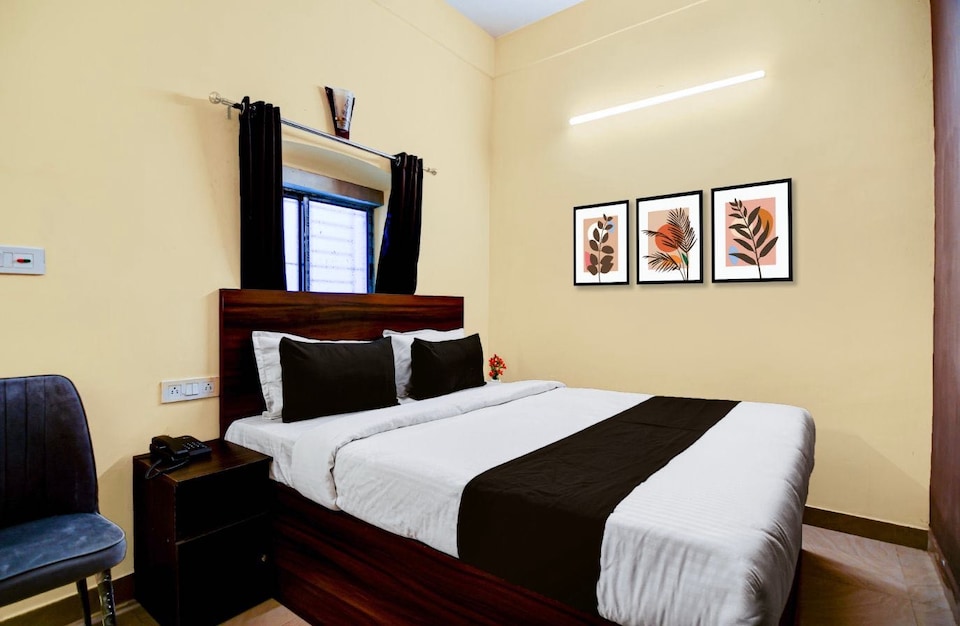 Collection O Santragachi Railway Junction Kolkata Formerly DK Plaza, Howrah Kolkata, Kolkata