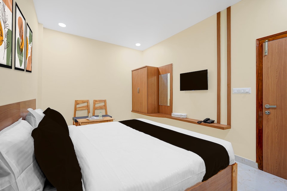 Collection O Chittinagar Vijayawada Formerly Savera Residency, Governorpet Vijayawada, Vijayawada