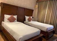 Collection O Chittinagar Vijayawada Formerly Savera Residency