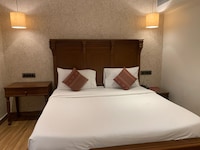 Collection O Chittinagar Vijayawada Formerly Savera Residency