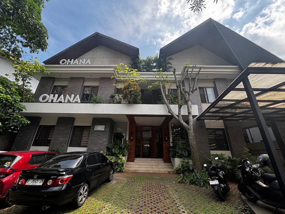 Collection O near Universitas Pelita Harapan formerly Ohana Residence Karawaci, Tangerang, Tangerang