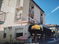 Non OYO - OBA Internal Use Kumnawabang Hotel