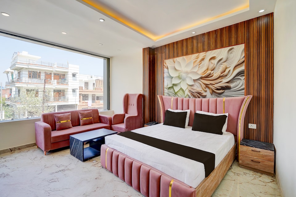 Hotel O J K Galaxy Hotel, Barra Kanpur, कानपुर