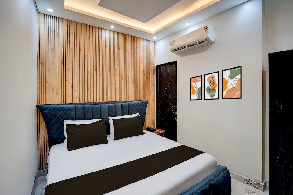 Hotel O J K Galaxy Hotel, Barra Kanpur, कानपुर
