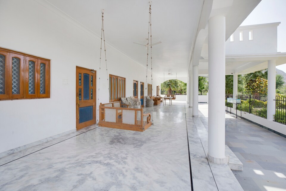 OYO Home 13866 Elegant White 2bhk Badi, Udaipur North, Udaipur