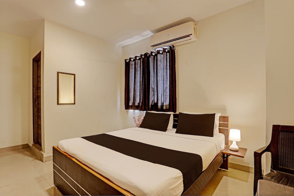 Hotel O Saharsh Grand, Kondapur, हैदराबाद