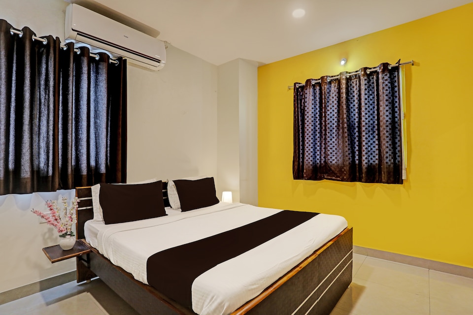 Hotel O Saharsh Grand, Kondapur, हैदराबाद