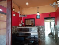 OYO 843881 CLASSIC INN HOTEL & RESTAURANT