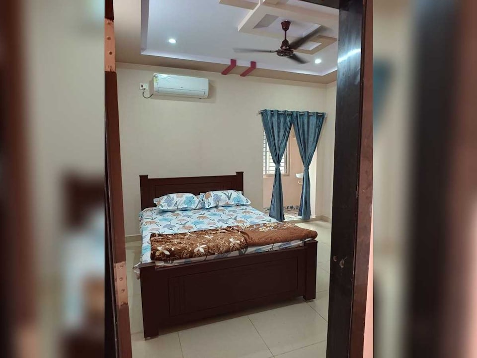 Hotel O Adithya Grand & Homes , Pithapuram, Pithapuram