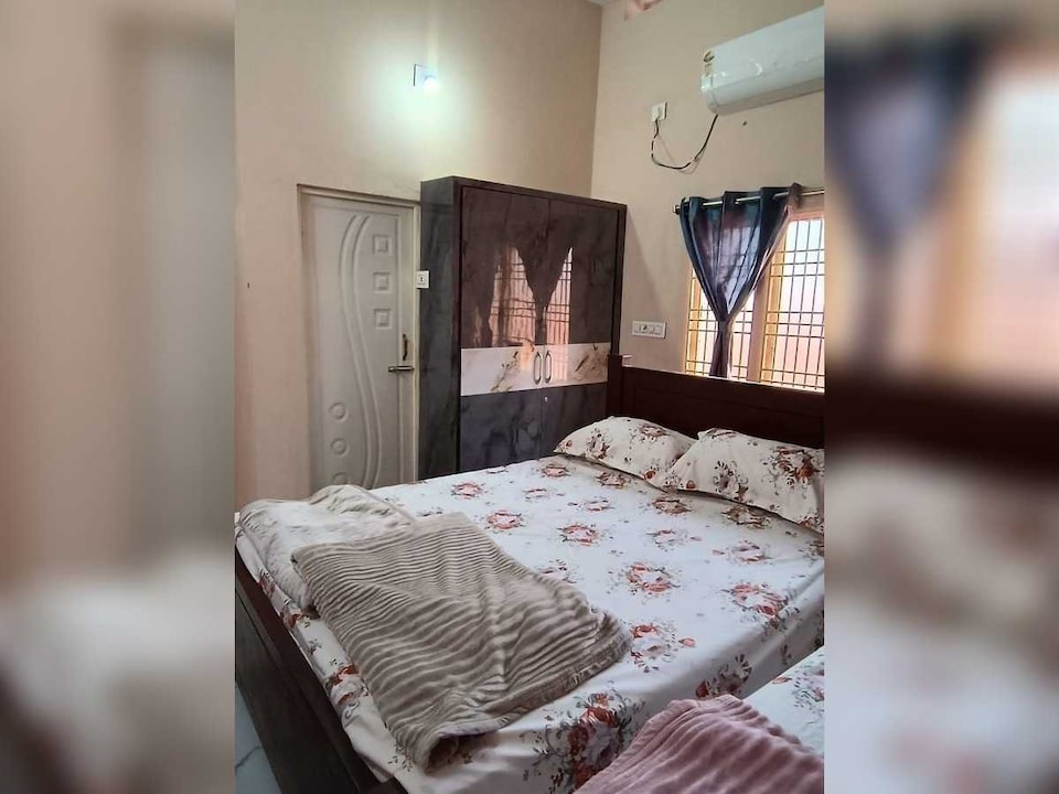 Hotel O Adithya Grand & Homes , Pithapuram, Pithapuram