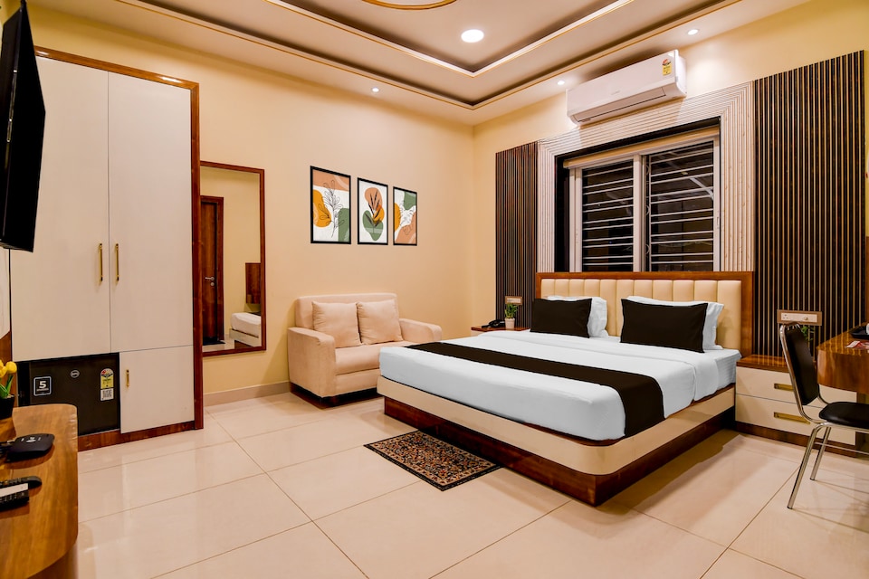 POP 84388F Hotel All In One, Salt Lake Kolkata, Kolkata