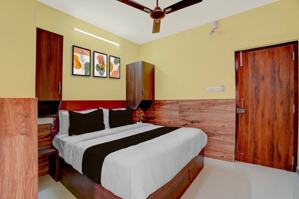 Super Collection O Kovur Formerly Kundrathur Residency, Porur Chennai, Chennai