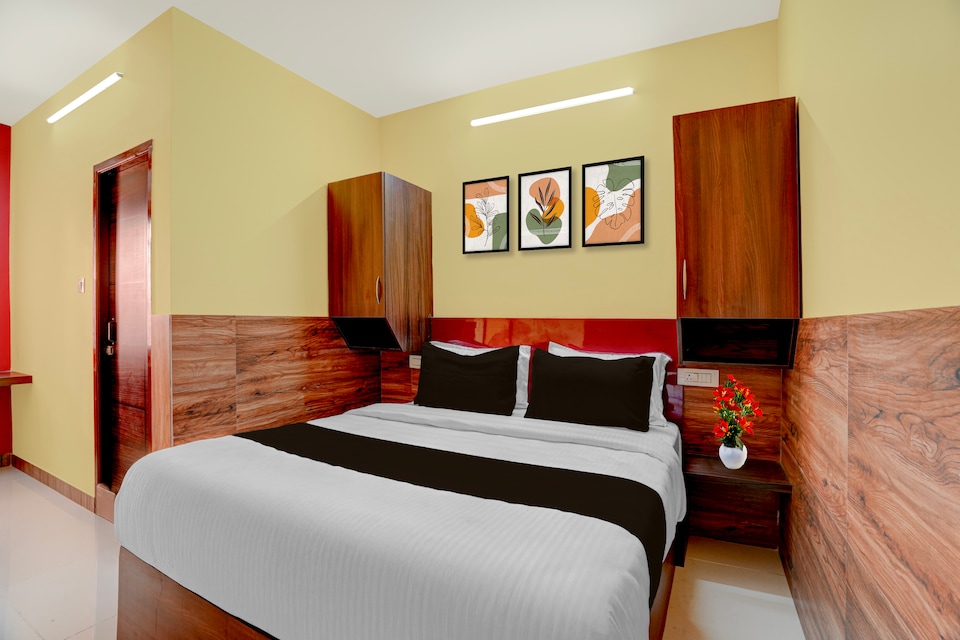 Super Collection O Kovur Formerly Kundrathur Residency, Porur Chennai, Chennai
