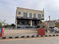 OYO 843903 Hotel Royal Rukmani