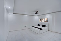 OYO 843911 S S Hotel