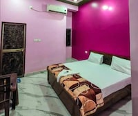 Hotel O Rama Palace Ayodhya 