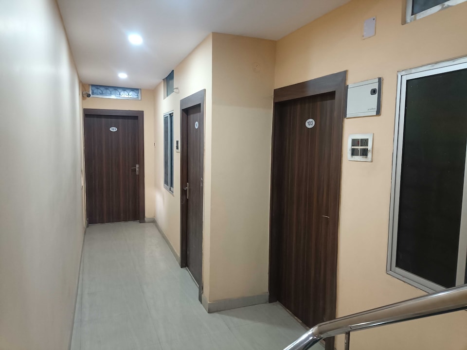 Hotel O Golden Leaf, Mango Jamshedpur, Jamshedpur