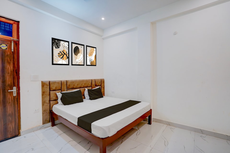 POP 84392H Hotel Saksham Palace , Gorakhnath Gorakhpur, गोरखपुर