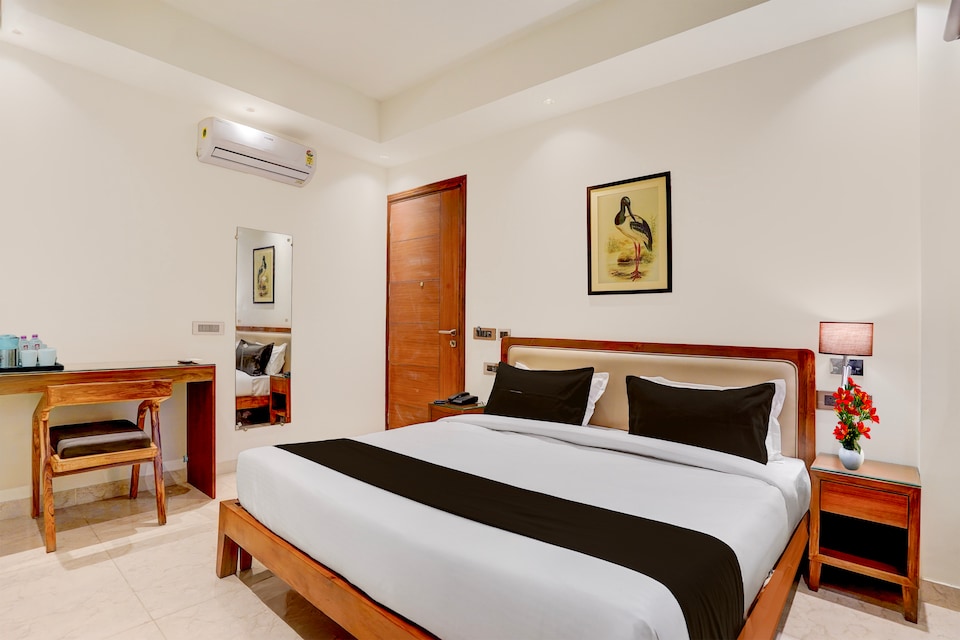 Super Townhouse Oak Sector 31 Noida, Noida City, Noida