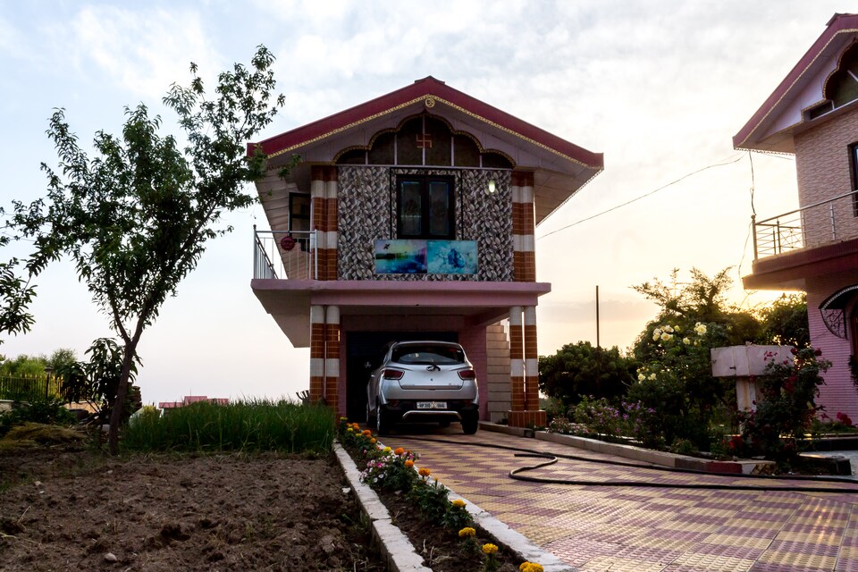 OYO 13879 Home Hill View 1BHK, Dharamshala, Dharamshala