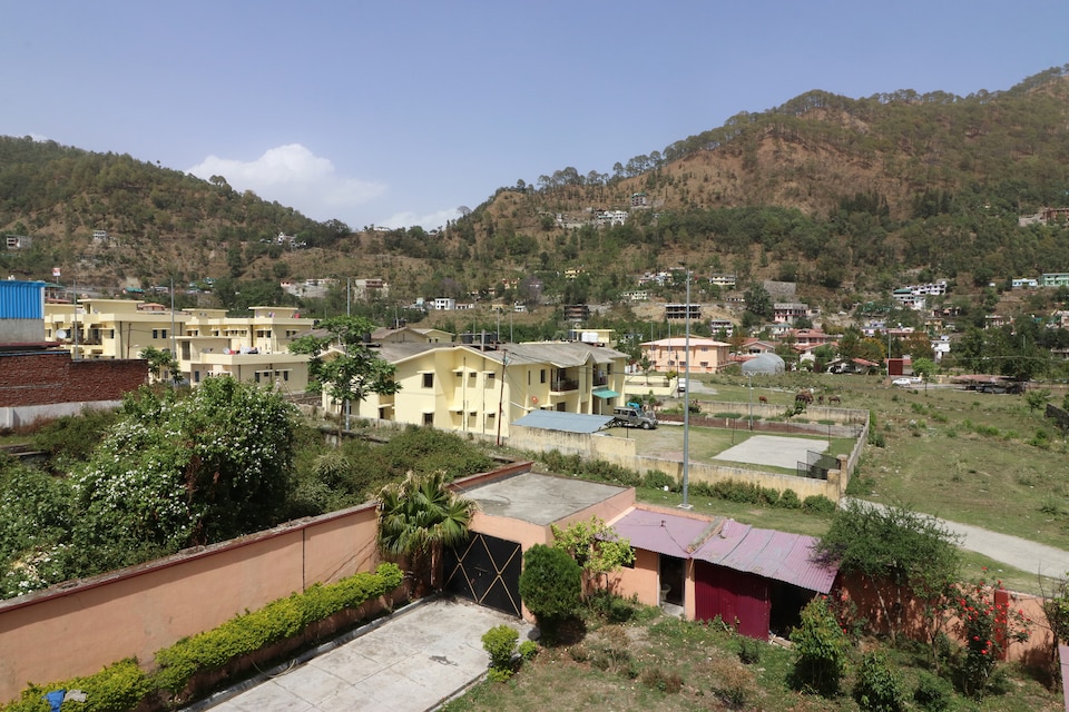 OYO 13884 Holiday Homes, Bhimtal Nainital, Nainital