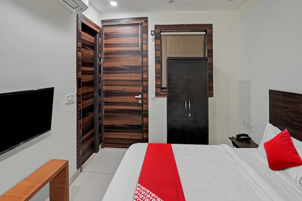 POP 84393E Kinsfolk Inn Hotel And Banquet , Indirapuram Ghaziabad, गाज़ियाबाद