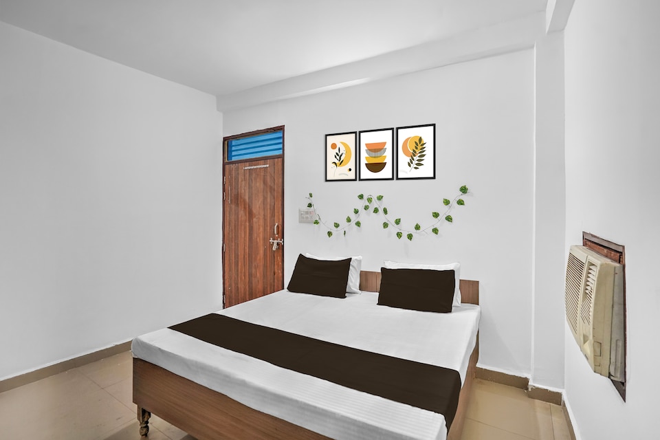 Hotel O  Pawan Hotel, Greater Noida, Noida