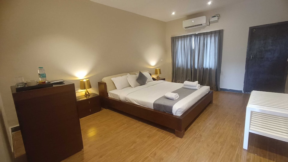 POP 84394B Kris Resort, Calangute Goa, गोवा