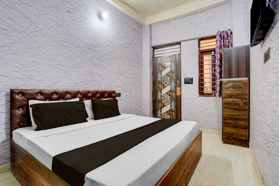 Hotel O Prem Mandir Formerly Charnamrit Vatika, Iskcon Vrindavan, Vrindavan