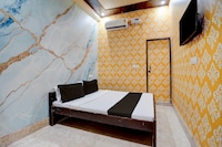 Hotel O Prem Mandir Formerly Charnamrit Vatika