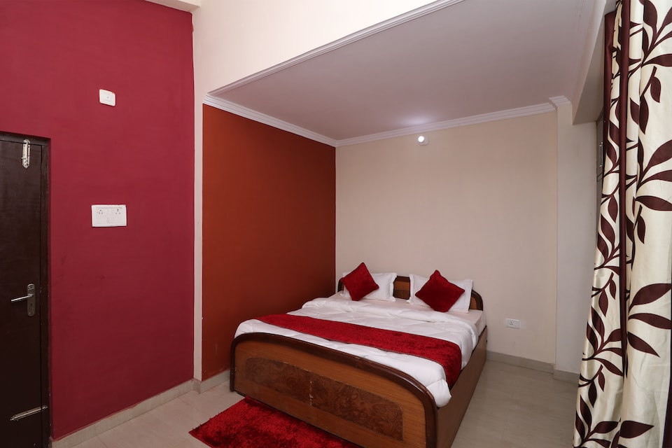 OYO Home 13896 Spacious Cottage 2BHK, Bhowali Nainital, Nainital