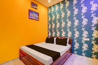 OYO 843968 Surya Hotel & Restaurant