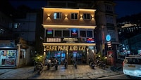 OYO 843970 Hotel Park & Eat