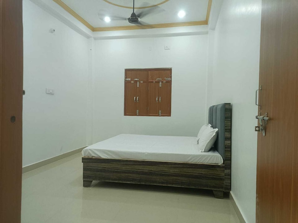 OYO 843971 Kanha Hotel, Jaunpur, Jaunpur