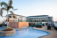 Sunday Belajandro Hotel