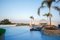 Sunday Belajandro Hotel