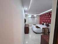 Hotel O Day & Night Palace